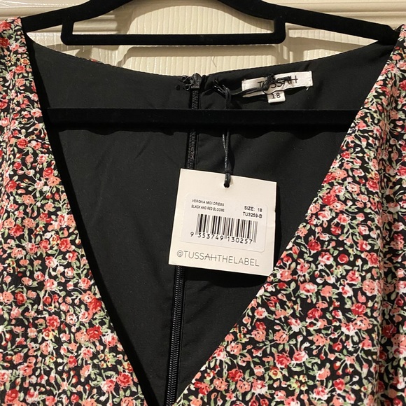 Tussah! Verona Midi Dress! Size 18! New with tags. - Picture 7 of 9